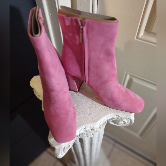 Sam Edelman Boots - Picture 7 of 16